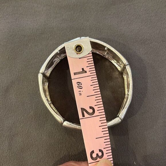 BOMBAY Retired lia sophia Stretch Bracelet Silver Matte silvertone stretch brace - Picture 6 of 6